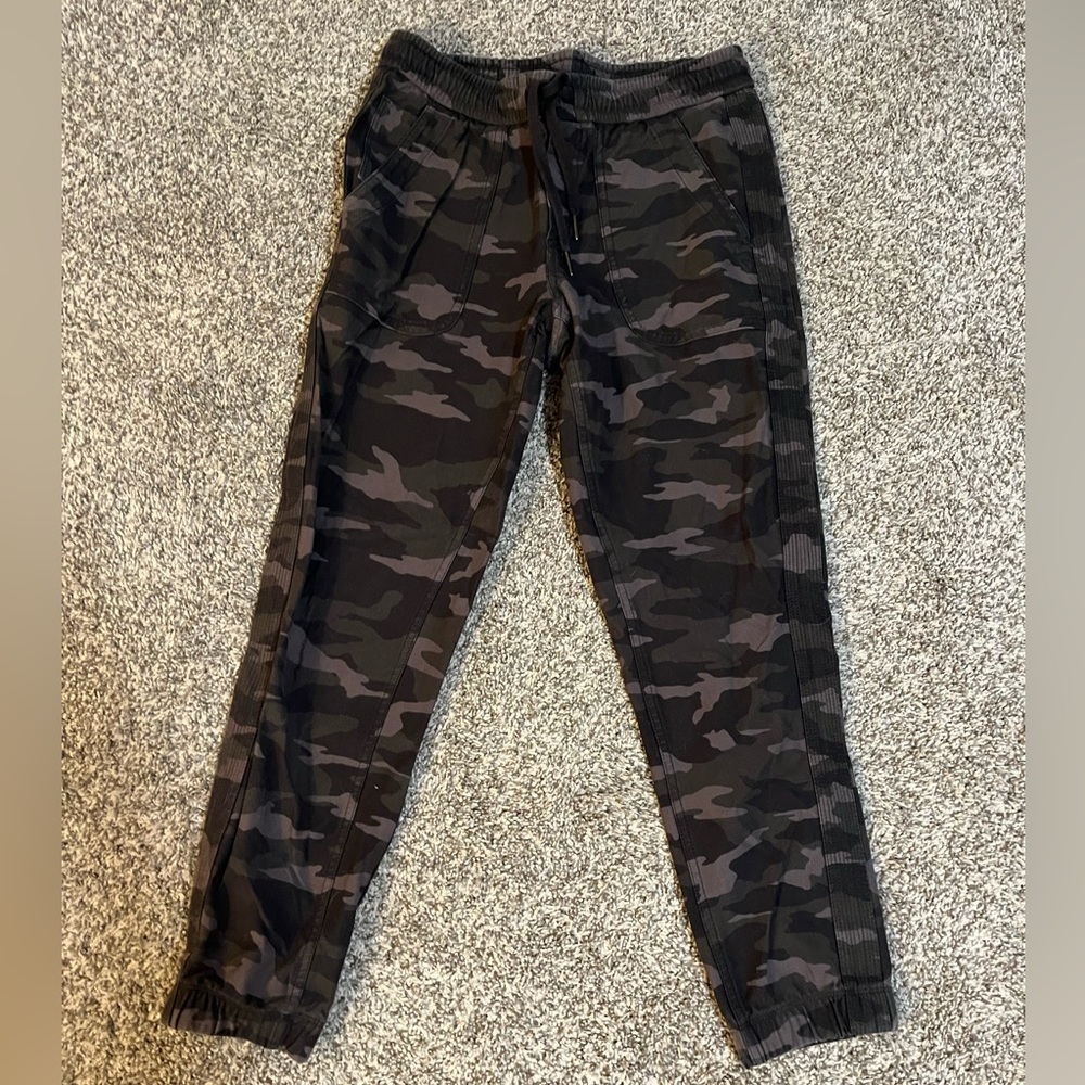 Athleta Farallon jogger